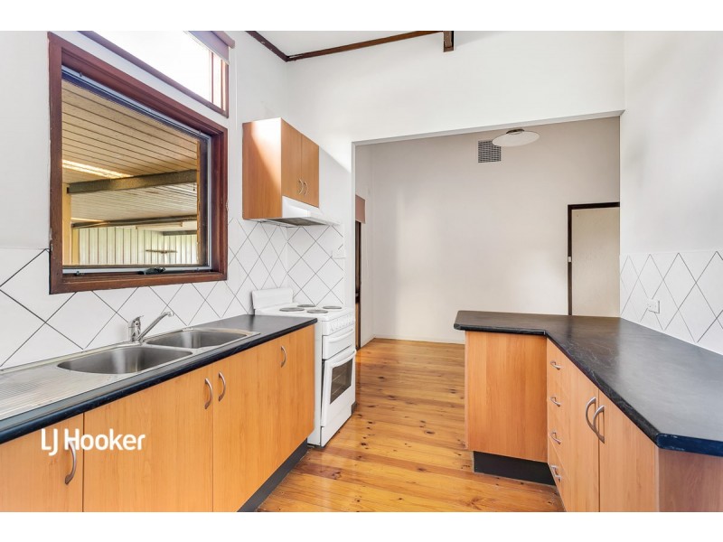 6 Burford Street, Elizabeth Downs SA 5113