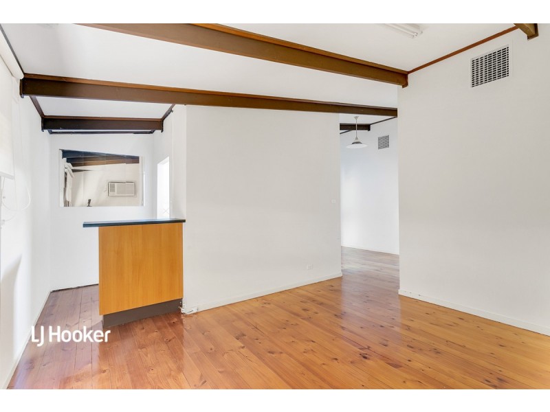 6 Burford Street, Elizabeth Downs SA 5113