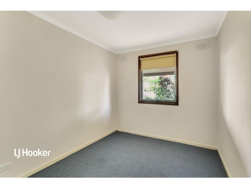 6 Burford Street, Elizabeth Downs SA 5113