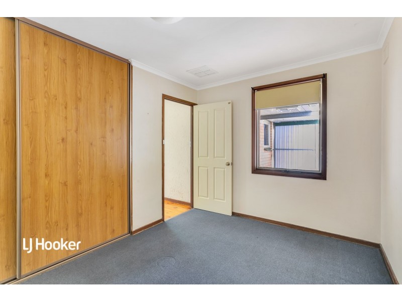 6 Burford Street, Elizabeth Downs SA 5113