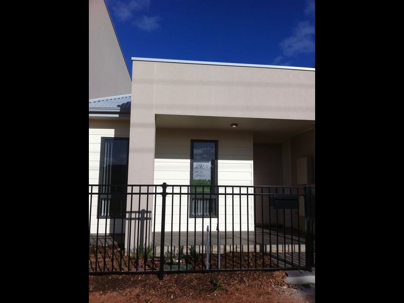 17 Flax Lily Lane, Munno Para West SA 5115