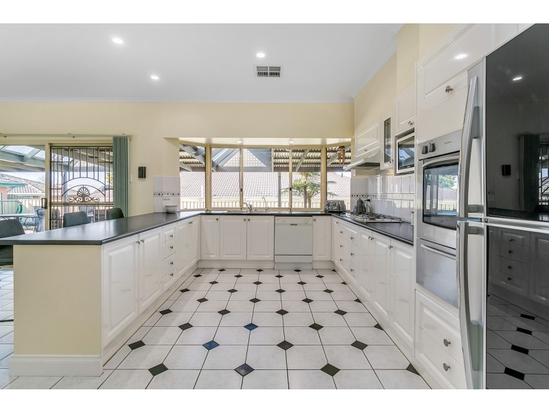 18 Anare Street, Greenwith SA 5125