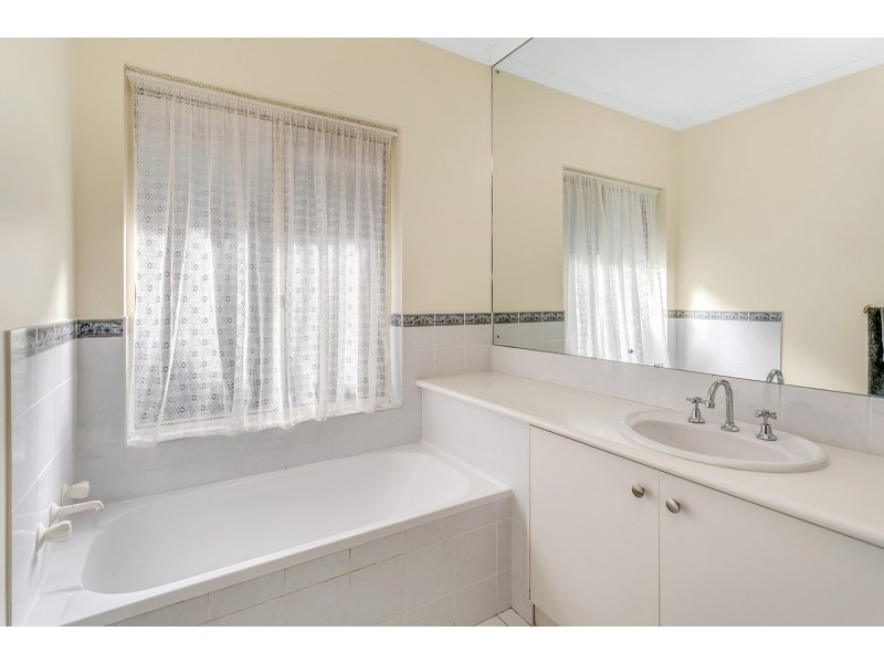 18 Anare Street, Greenwith SA 5125