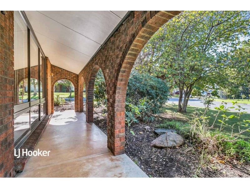 80 Currawong Crescent, Modbury Heights SA 5092