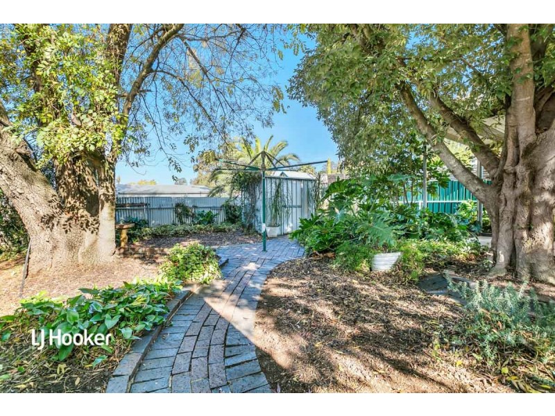 80 Currawong Crescent, Modbury Heights SA 5092