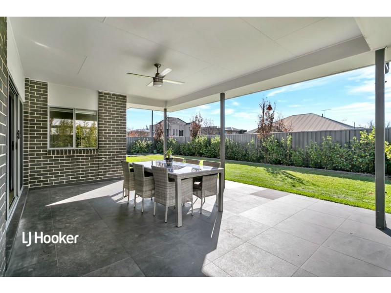 28 Shoalhaven Circuit, Mawson Lakes SA 5095