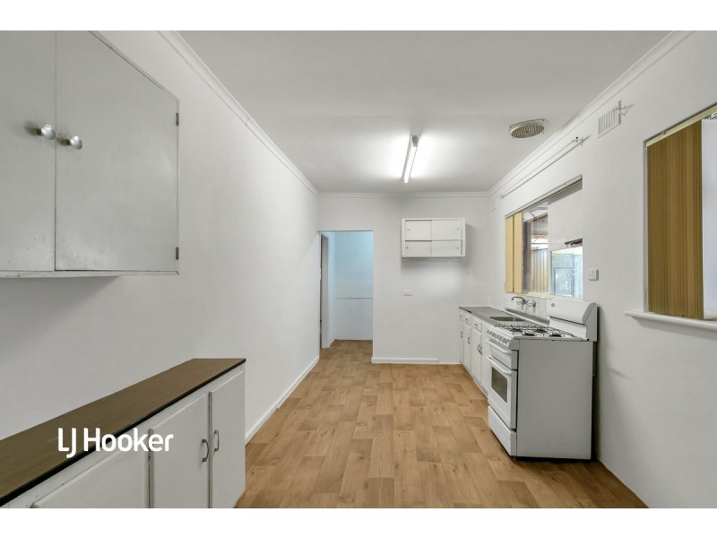 2 Billabong Road, Para Hills SA 5096