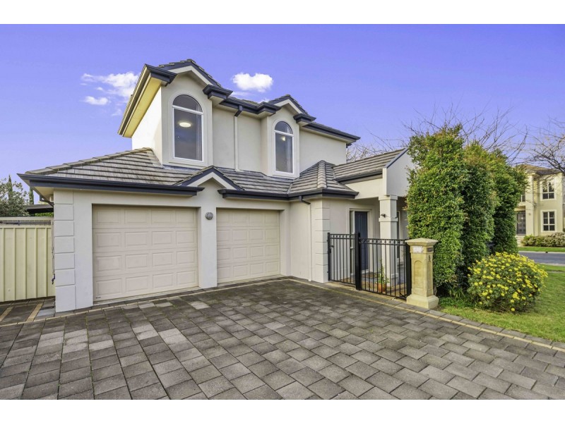 8 Eyre Court, Mawson Lakes SA 5095