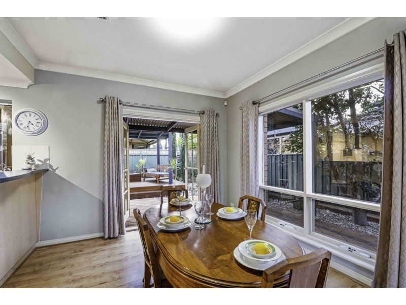 8 Eyre Court, Mawson Lakes SA 5095