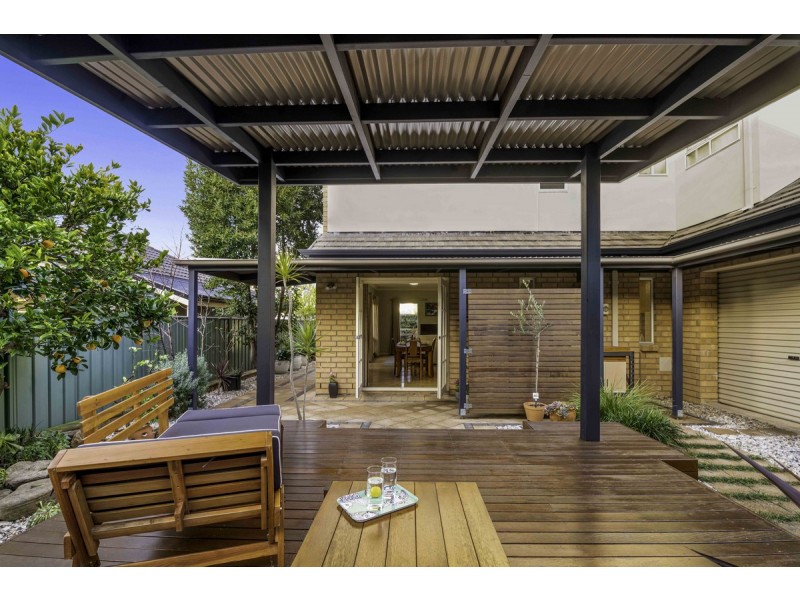 8 Eyre Court, Mawson Lakes SA 5095