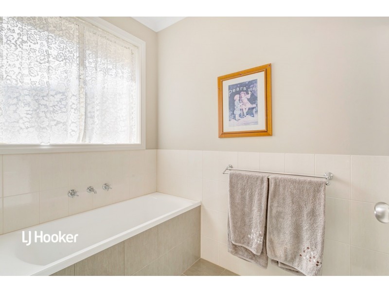 7 Ascot Circuit, Golden Grove SA 5125