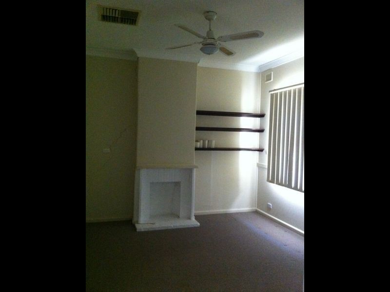 31 Grateley Street, Elizabeth Grove SA 5112