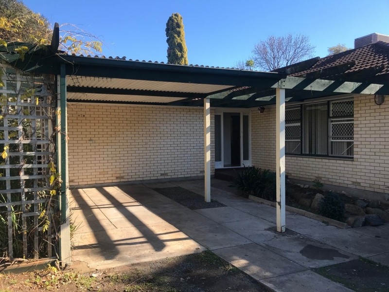 8 Chatsworth Avenue, Valley View SA 5093