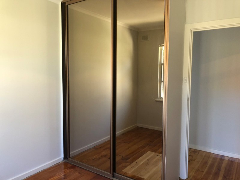 8 Chatsworth Avenue, Valley View SA 5093