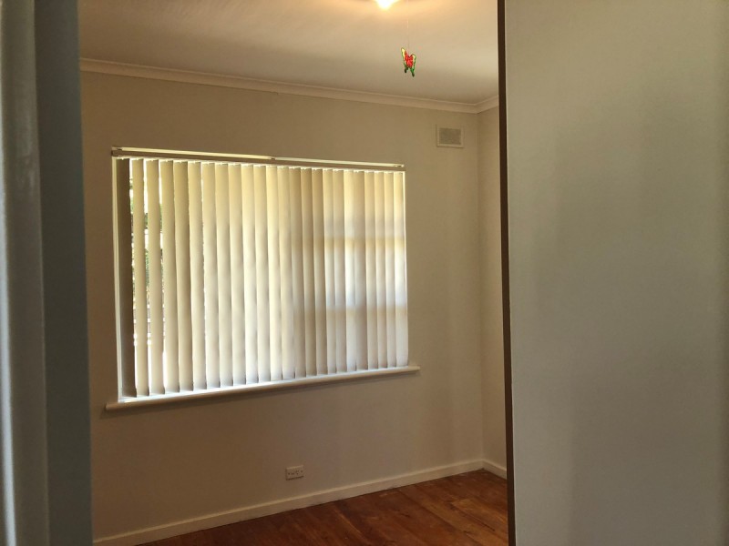 8 Chatsworth Avenue, Valley View SA 5093