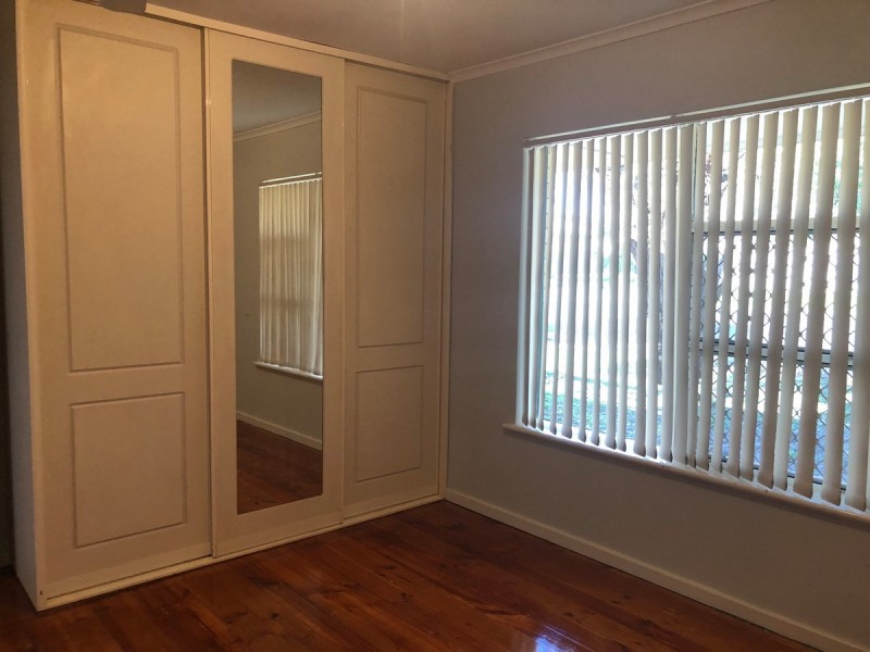 8 Chatsworth Avenue, Valley View SA 5093