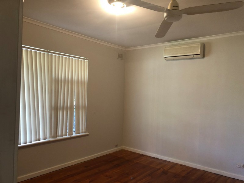 8 Chatsworth Avenue, Valley View SA 5093