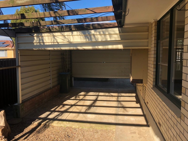 8 Chatsworth Avenue, Valley View SA 5093