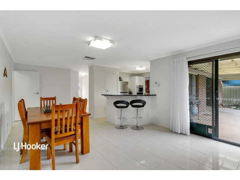 8 Taranaki Court, Greenwith SA 5125