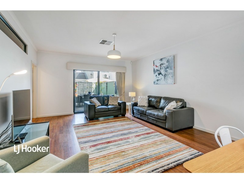 18 Mackenzie Circuit, Mawson Lakes SA 5095