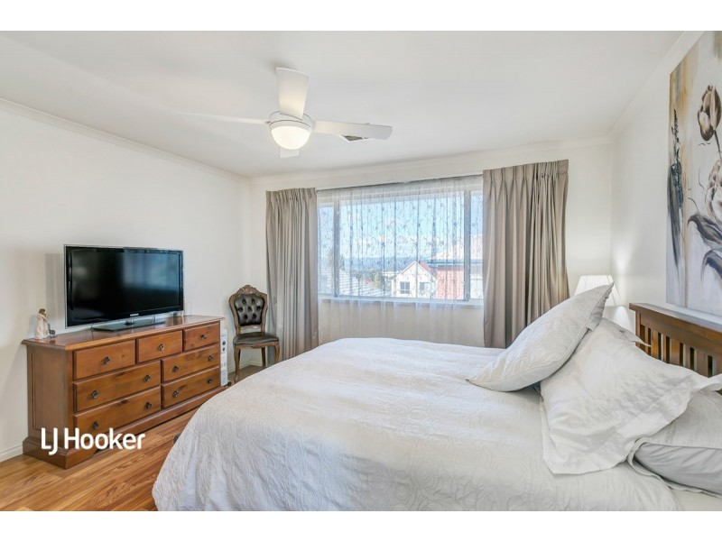 13 Chatswood Grove, Golden Grove SA 5125