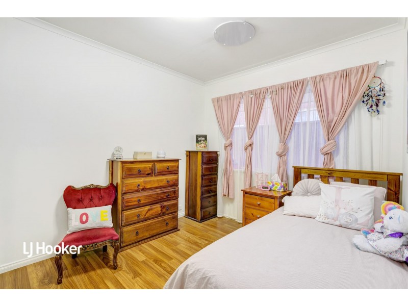 13 Chatswood Grove, Golden Grove SA 5125