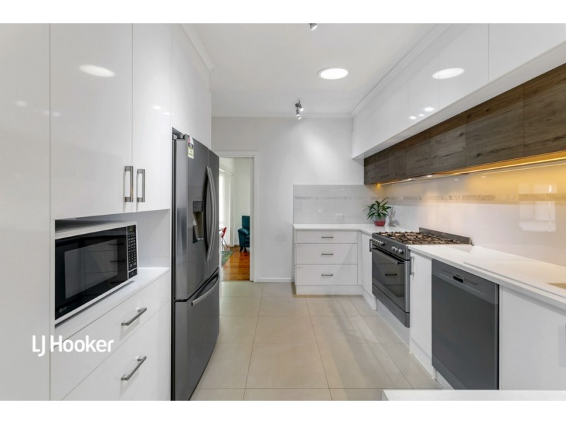 9 Valda Road, Para Hills SA 5096