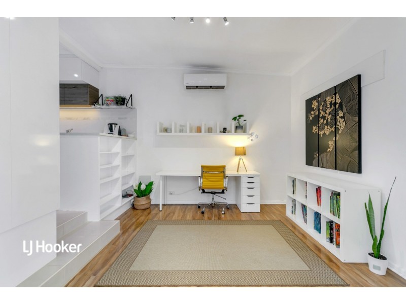 9 Valda Road, Para Hills SA 5096