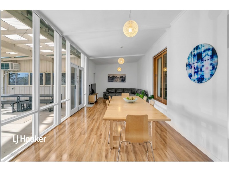 9 Valda Road, Para Hills SA 5096