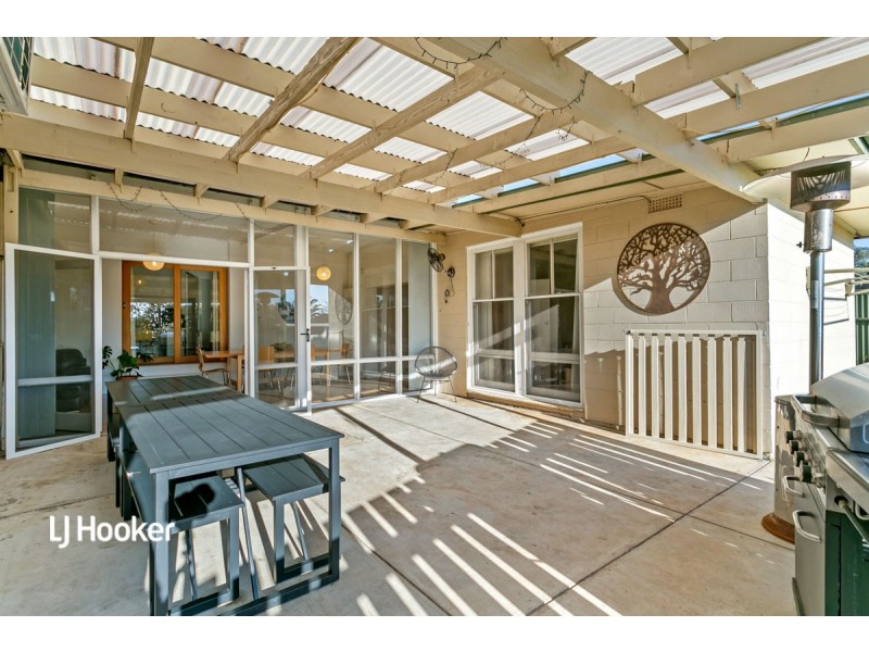 9 Valda Road, Para Hills SA 5096