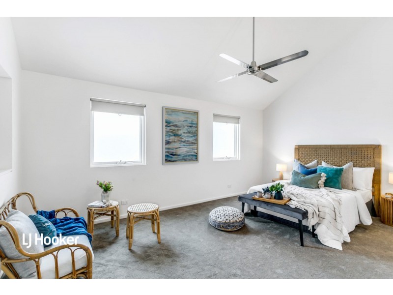 7 Merino Lane, Mawson Lakes SA 5095