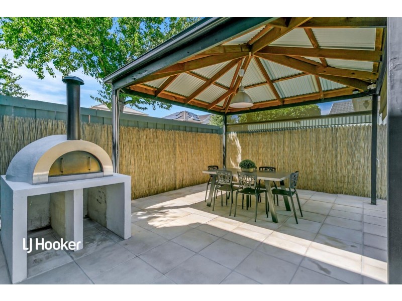 7 Merino Lane, Mawson Lakes SA 5095