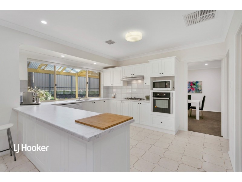 32 Petworth Parade, Greenwith SA 5125