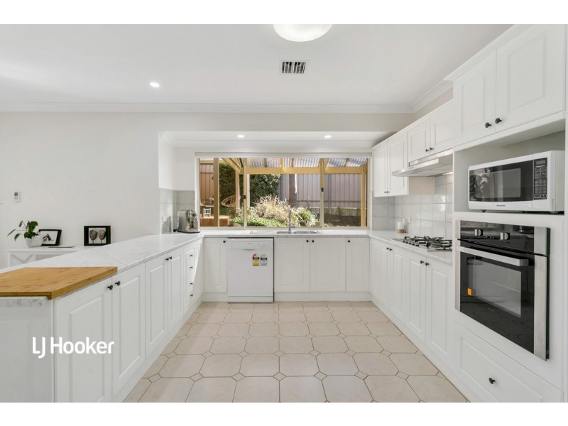 32 Petworth Parade, Greenwith SA 5125