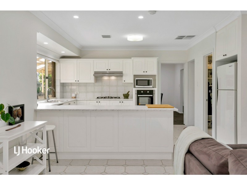 32 Petworth Parade, Greenwith SA 5125