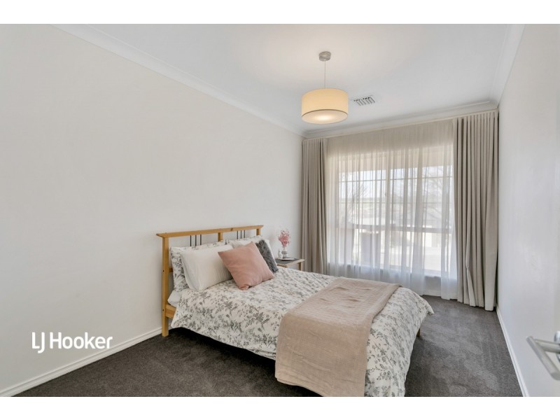 32 Petworth Parade, Greenwith SA 5125