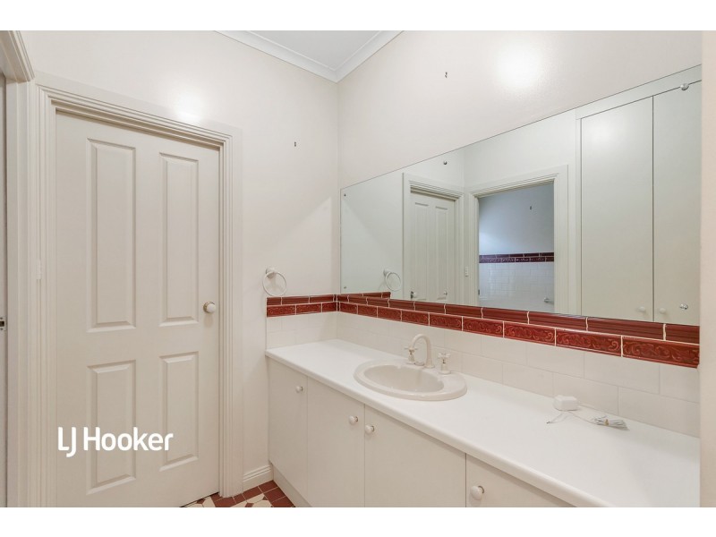 8 Sussex Place, Golden Grove SA 5125