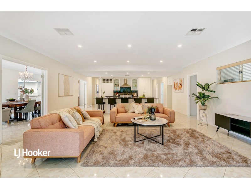 32 Maple Circuit, Mawson Lakes SA 5095