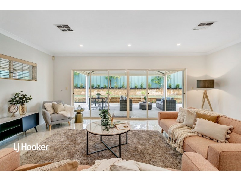 32 Maple Circuit, Mawson Lakes SA 5095