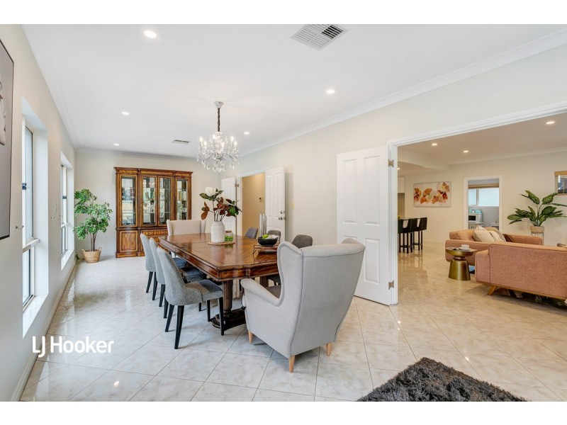 32 Maple Circuit, Mawson Lakes SA 5095