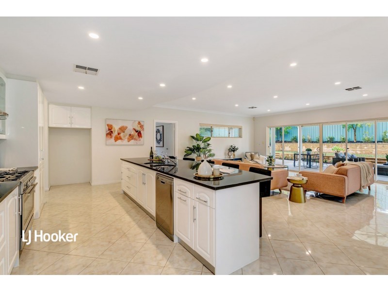 32 Maple Circuit, Mawson Lakes SA 5095