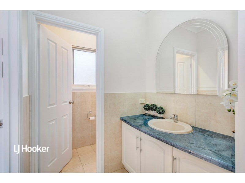 32 Maple Circuit, Mawson Lakes SA 5095