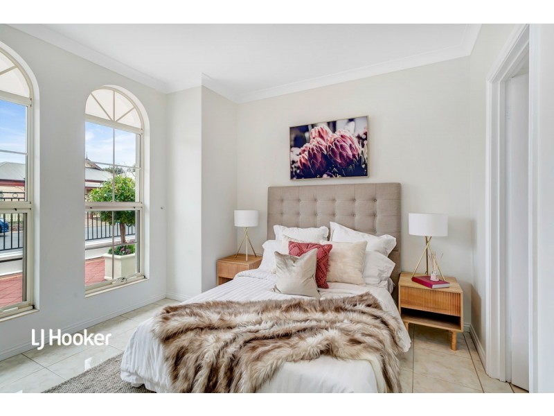 32 Maple Circuit, Mawson Lakes SA 5095