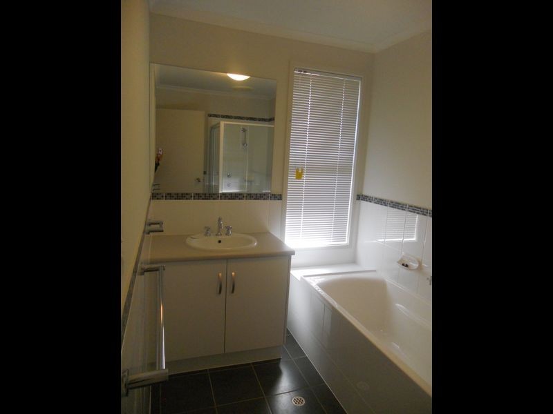 73 Serpentine Circuit, Andrews Farm SA 5114