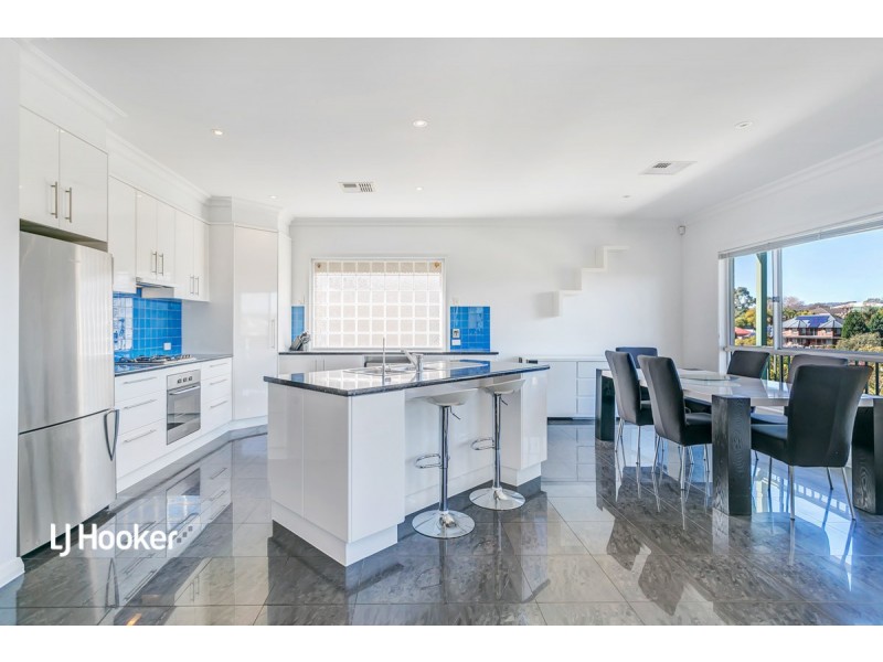 27 Reordan Drive, Greenwith SA 5125