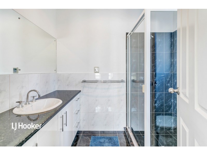 27 Reordan Drive, Greenwith SA 5125