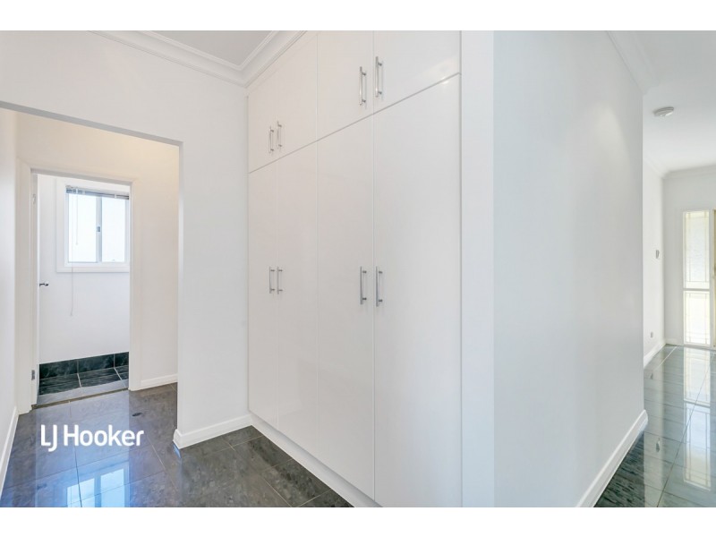 27 Reordan Drive, Greenwith SA 5125