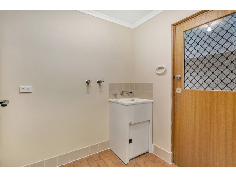 2/20 Whinnen Street, St Agnes SA 5097