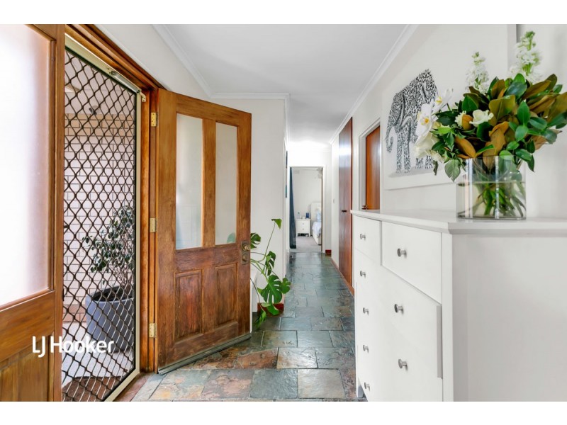 8 Mistletoe Terrace, Tea Tree Gully SA 5091