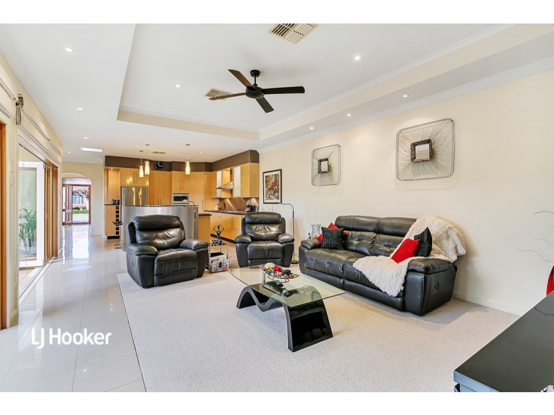 9 Spencer Court, Mawson Lakes SA 5095